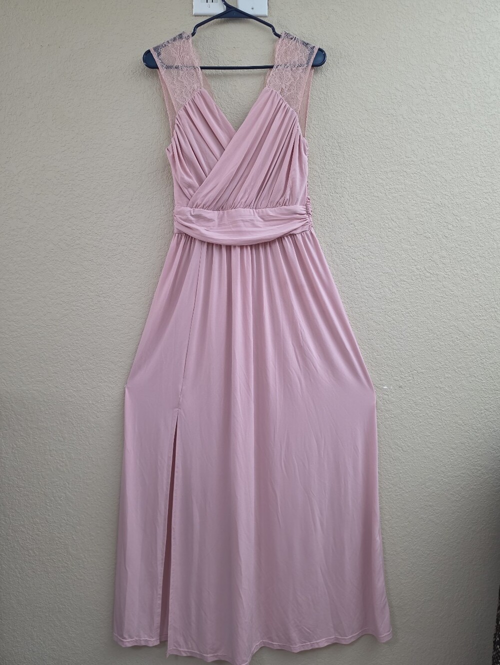 Euc Dokotoo Pink Maxi Dress🌸 Size M